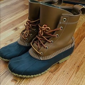 Duck boots